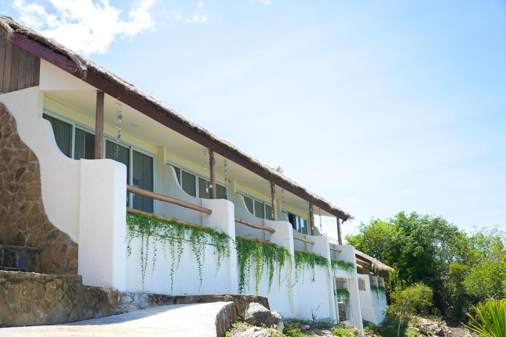 Theodor Hotel Labuan Bajo Exterior foto